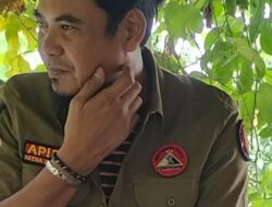 Ketua DPC Trinusa Karawang Apip Syamsi Menguak adanya Dugaan Korupsi Sistematis Dana BOS di Kabupaten Karawang.